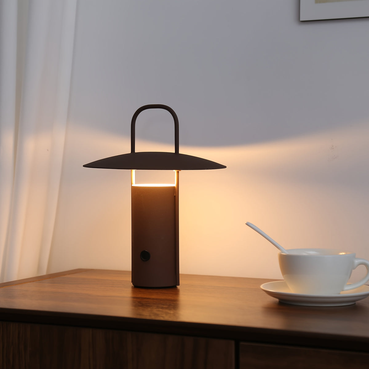 Rechargeable Handle Lantern Table Lamp