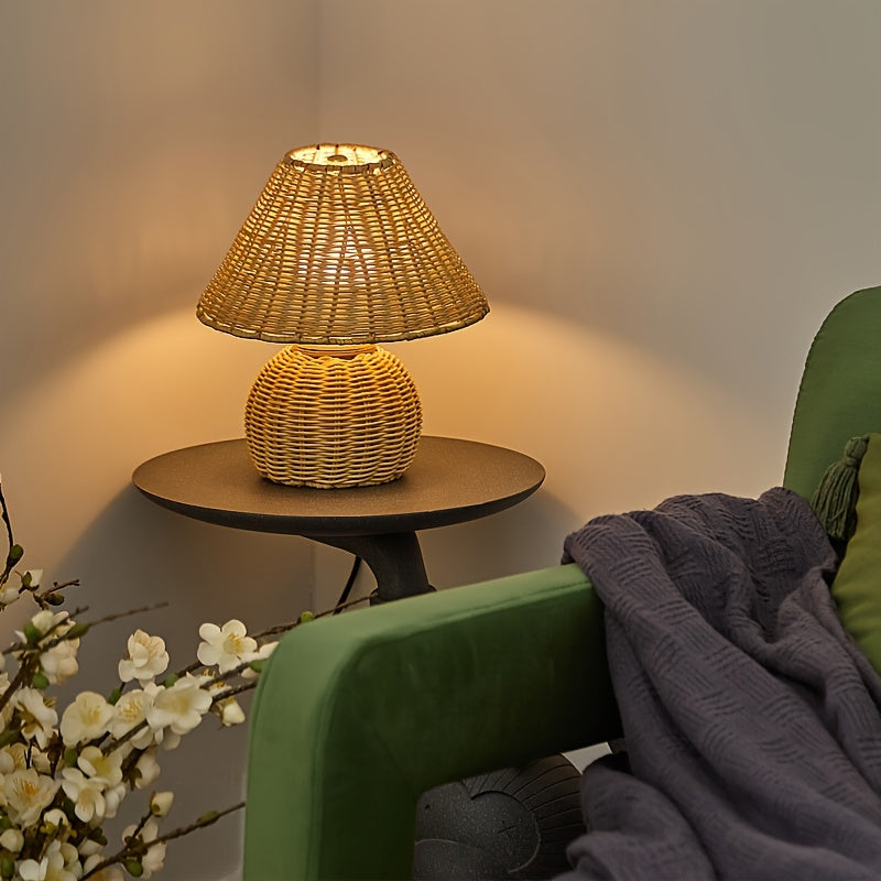 Woven Bamboo Table Lamp
