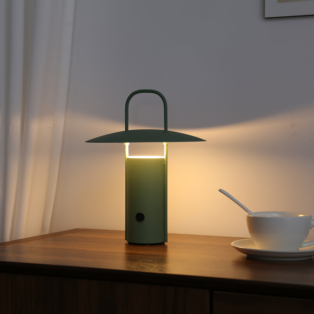 Rechargeable Handle Lantern Table Lamp