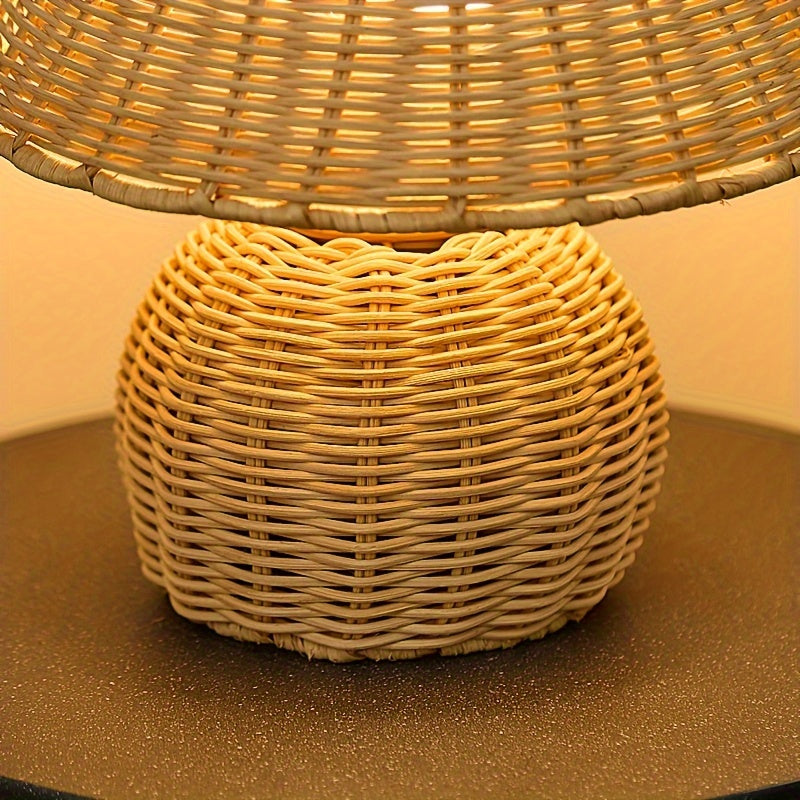 Woven Bamboo Table Lamp