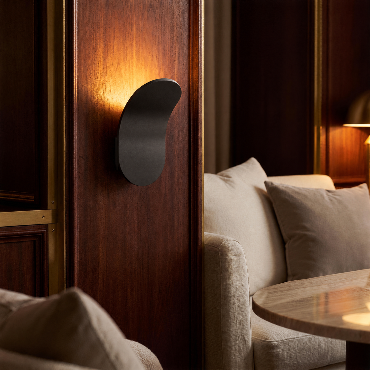 Arlo Curved Minimalist LED Wall Light