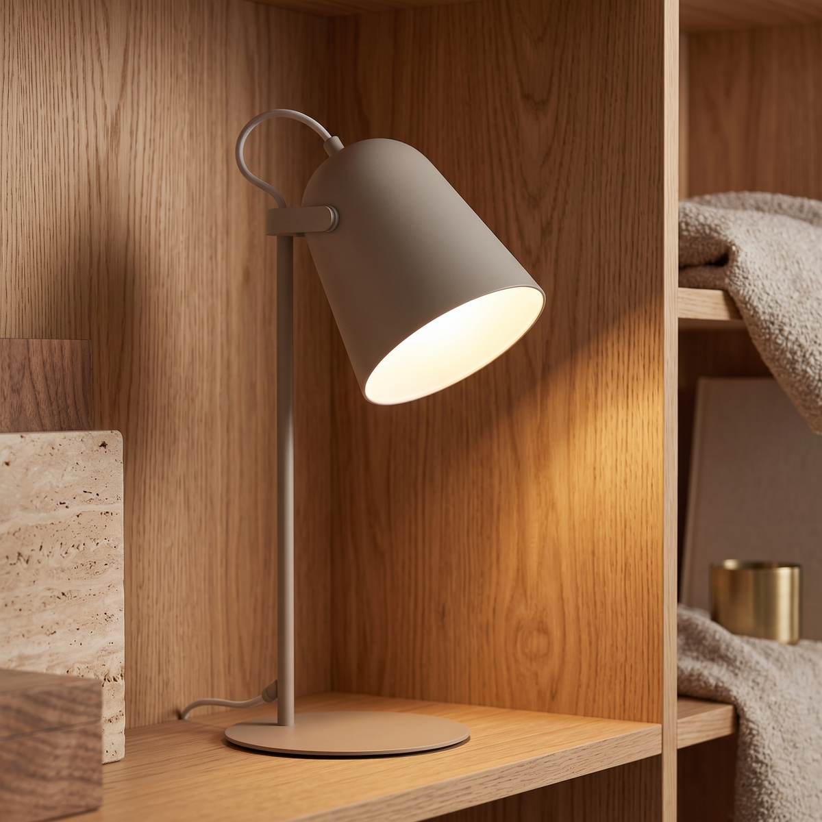 Soren Nordic Metal LED Desk Lamp