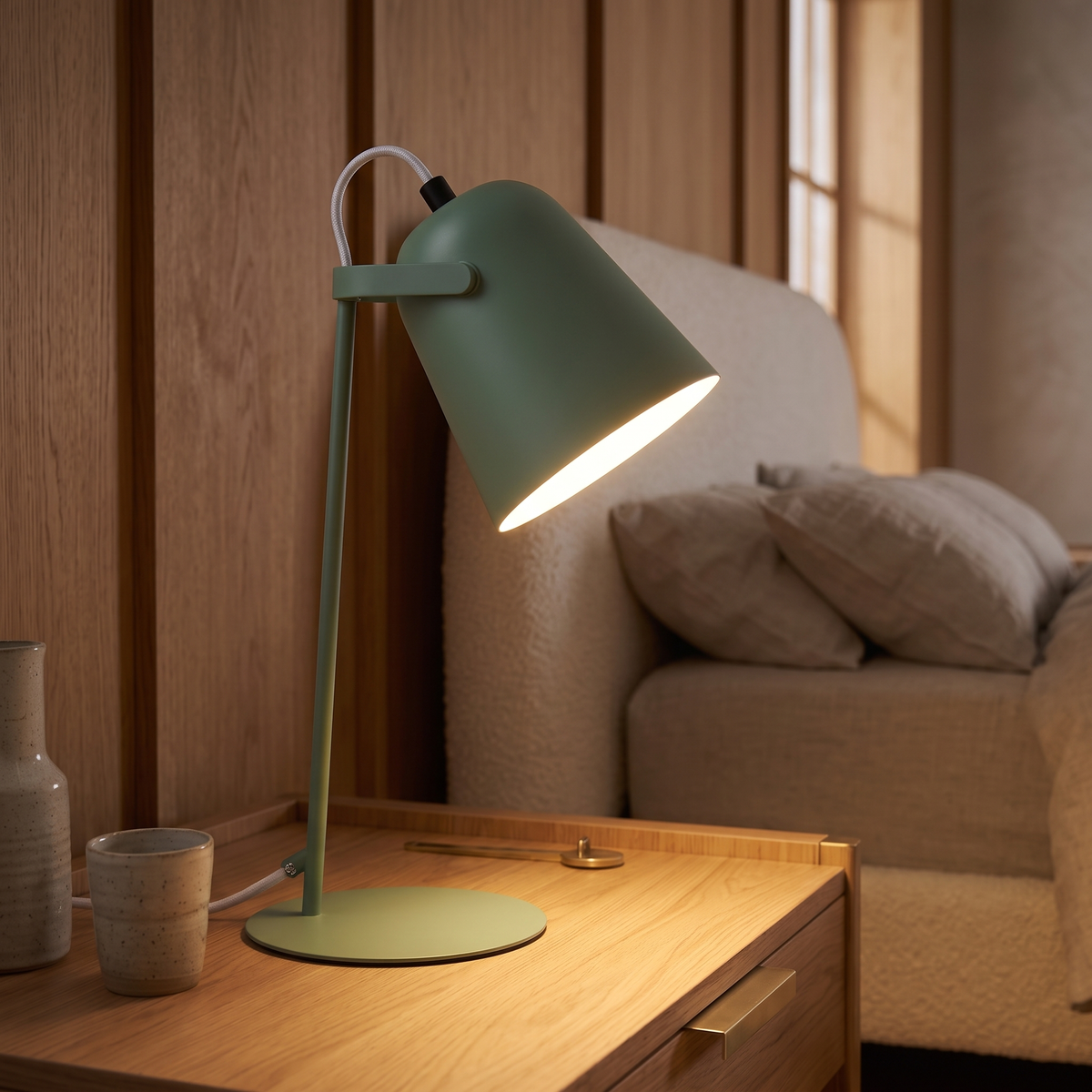 Soren Nordic Metal LED Desk Lamp