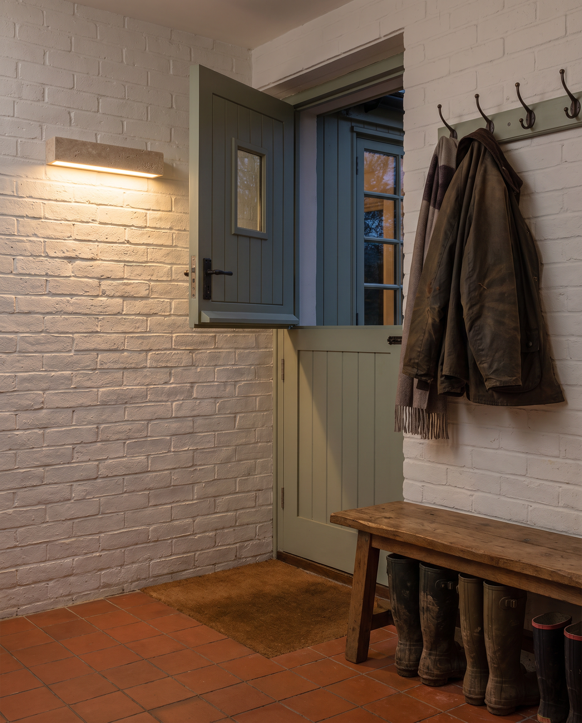 The Monolith Wall Light