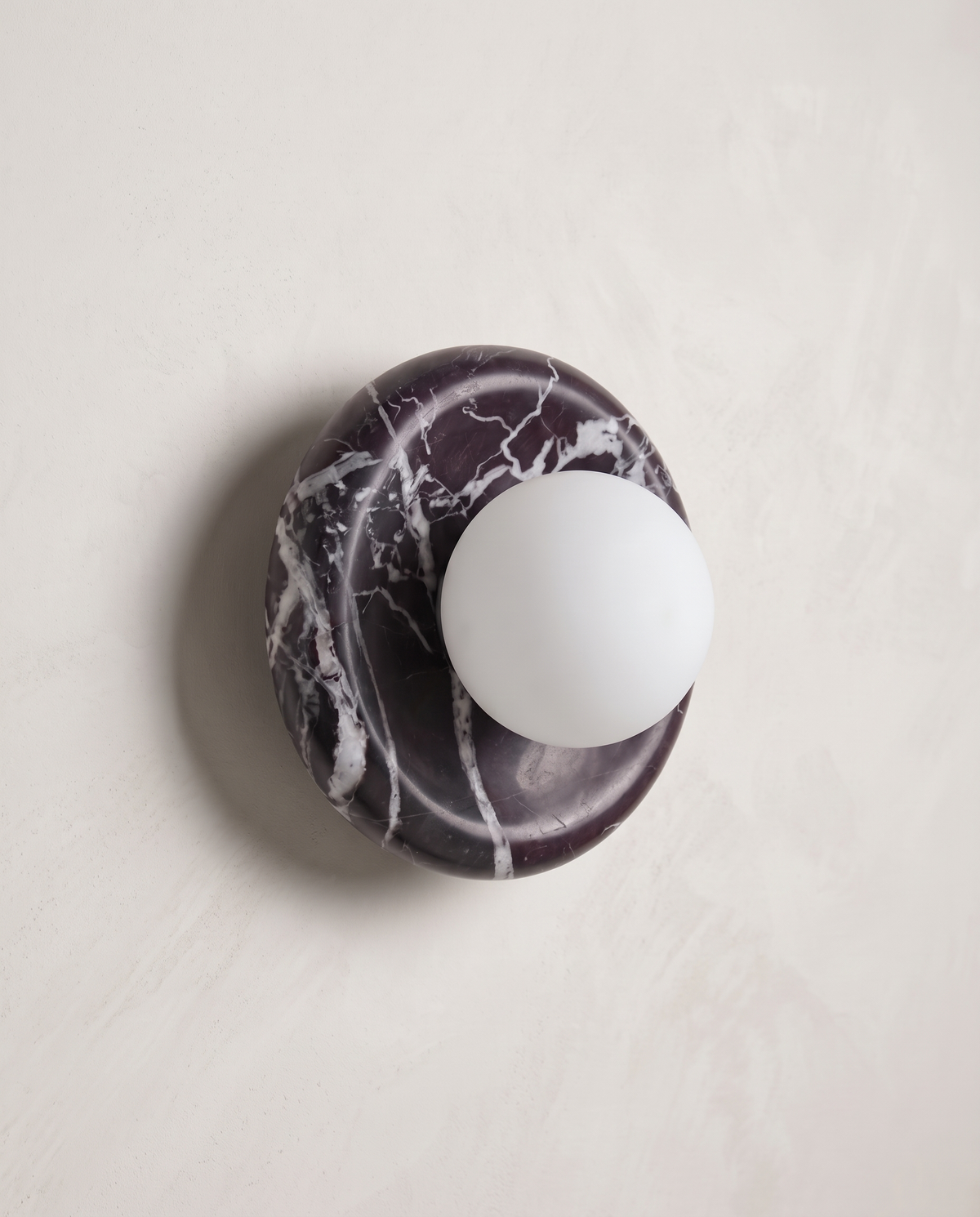 The Cameo Wall Light