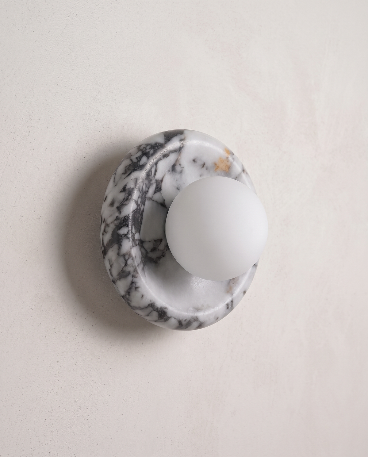 The Cameo Wall Light