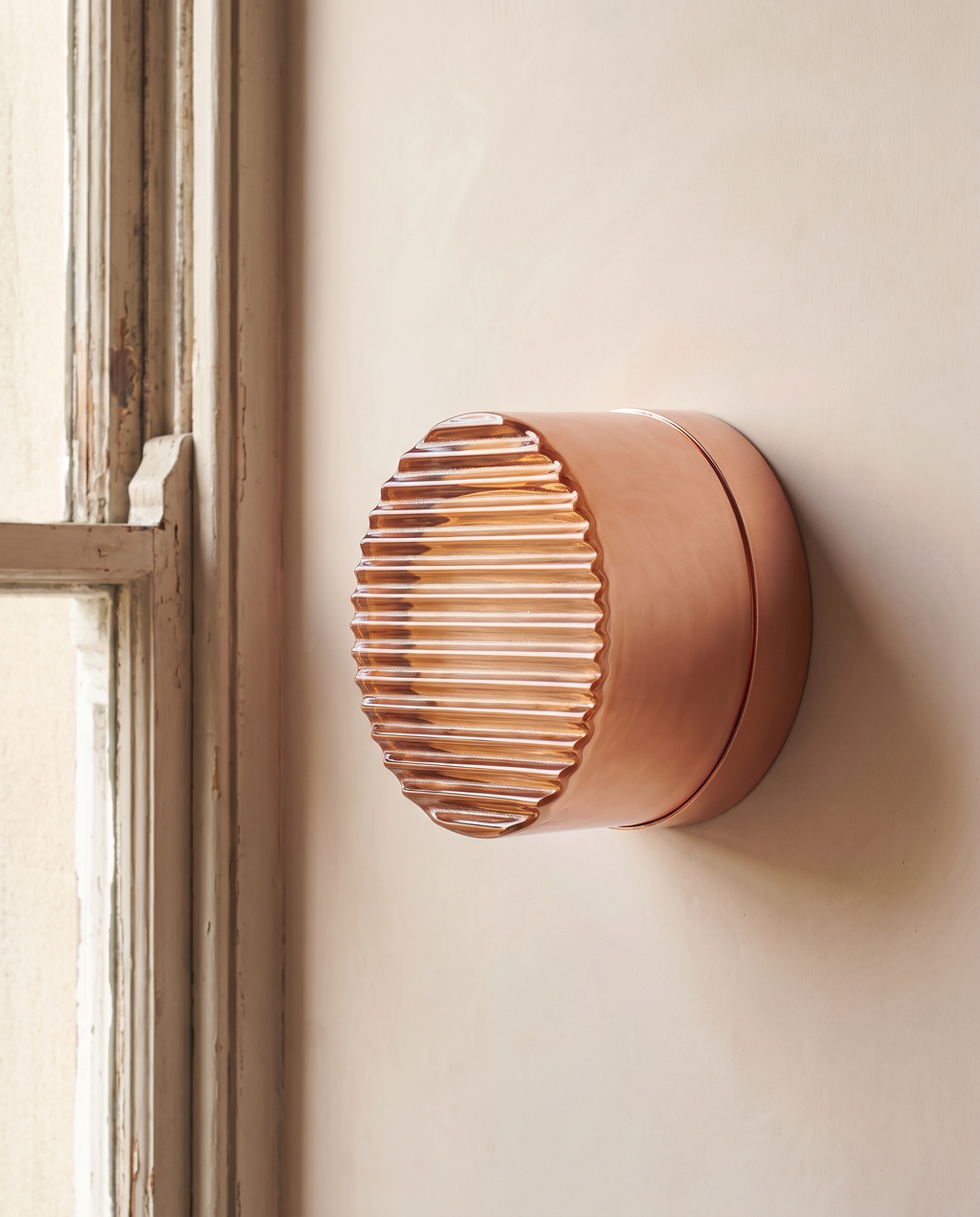 The Halo Wall Light