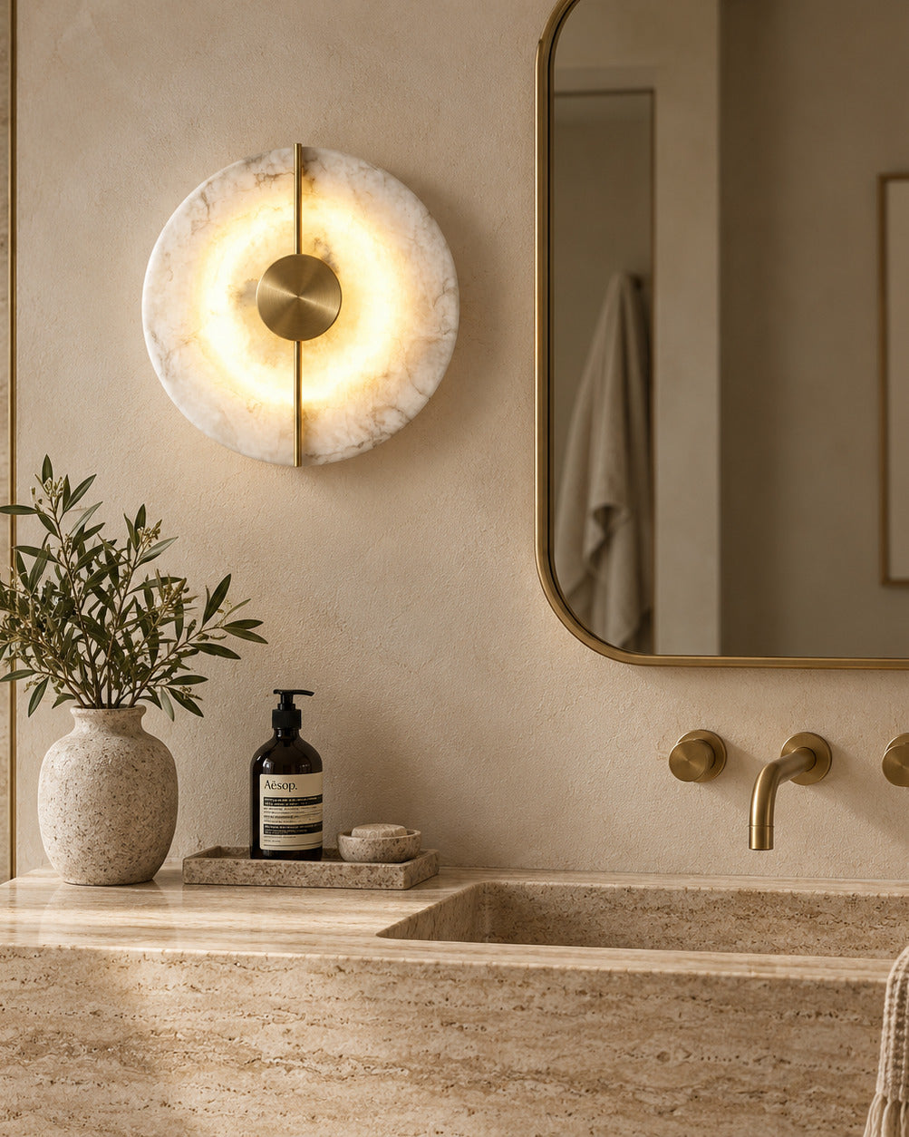 The Meridian Wall Light